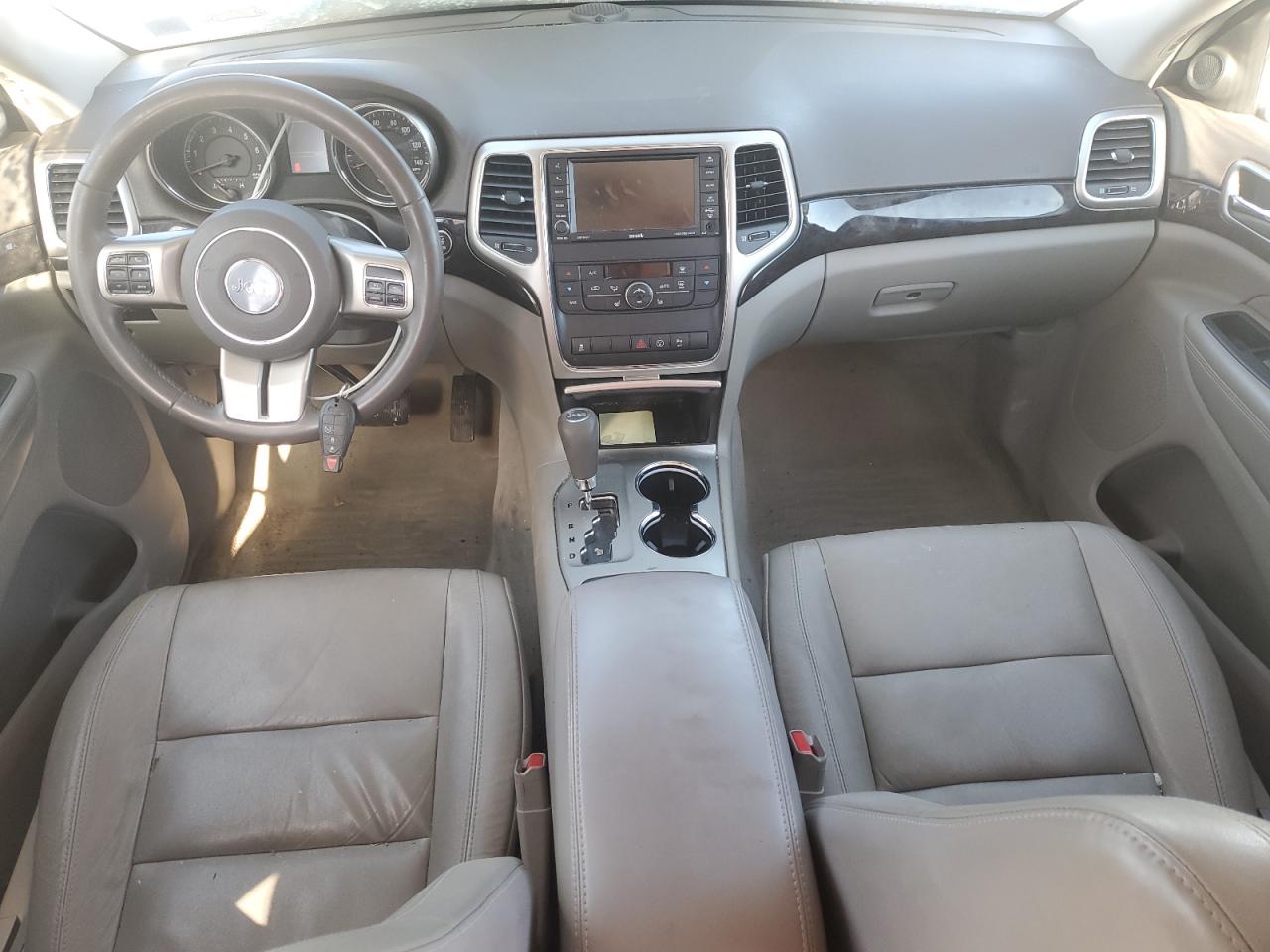 2013 Jeep Grand Cherokee - Image 8