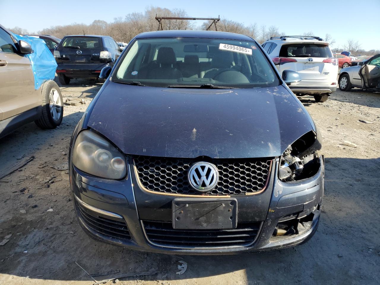 2009 Volkswagen Jetta - Image 5