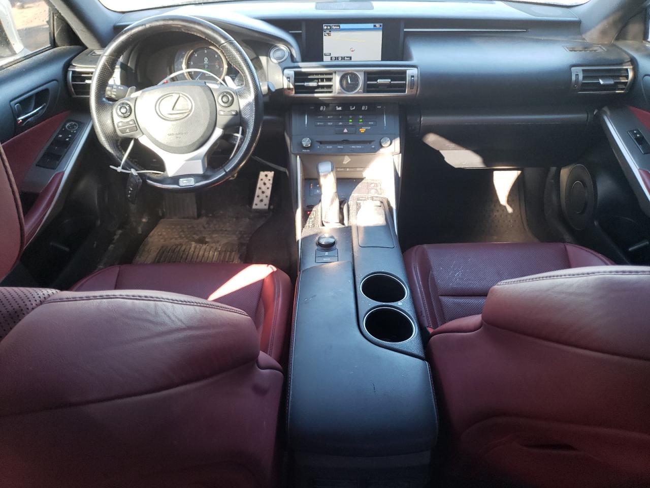 2016 Lexus IS - Image 8
