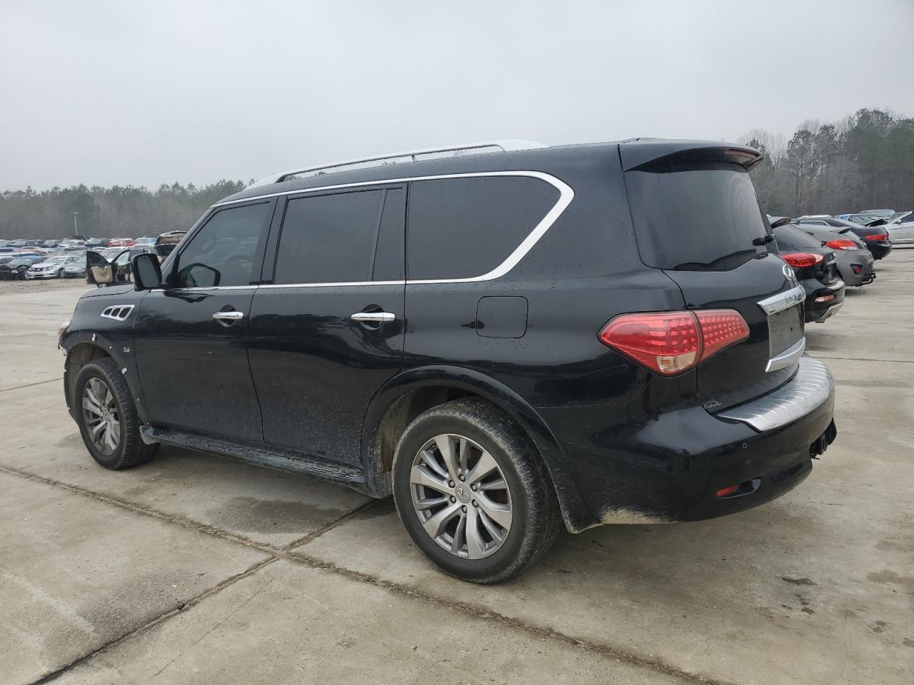 2017 Infiniti QX80 - Image 2