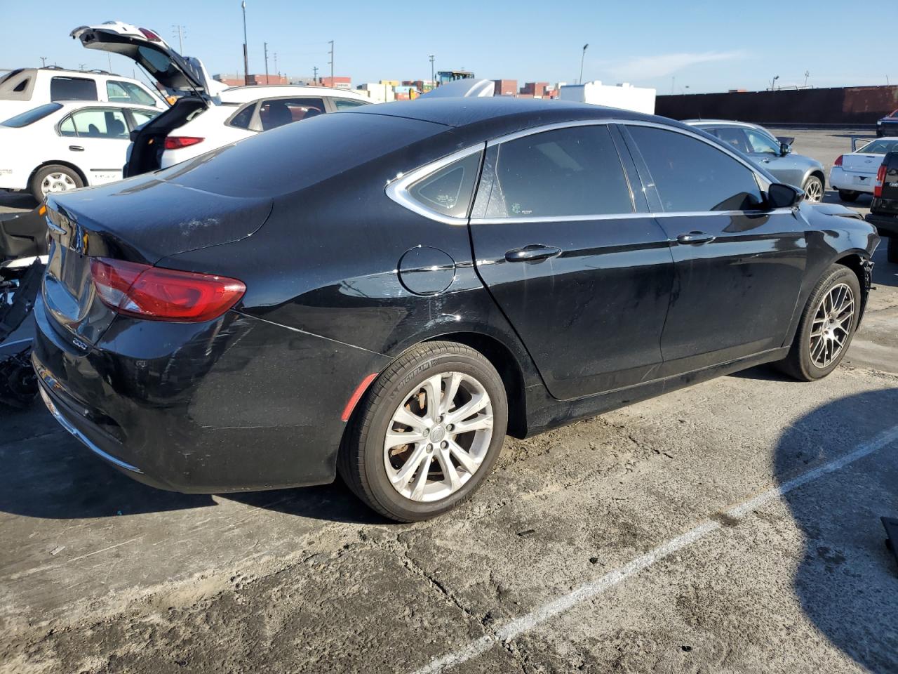 2015 Chrysler 200 - Image 3