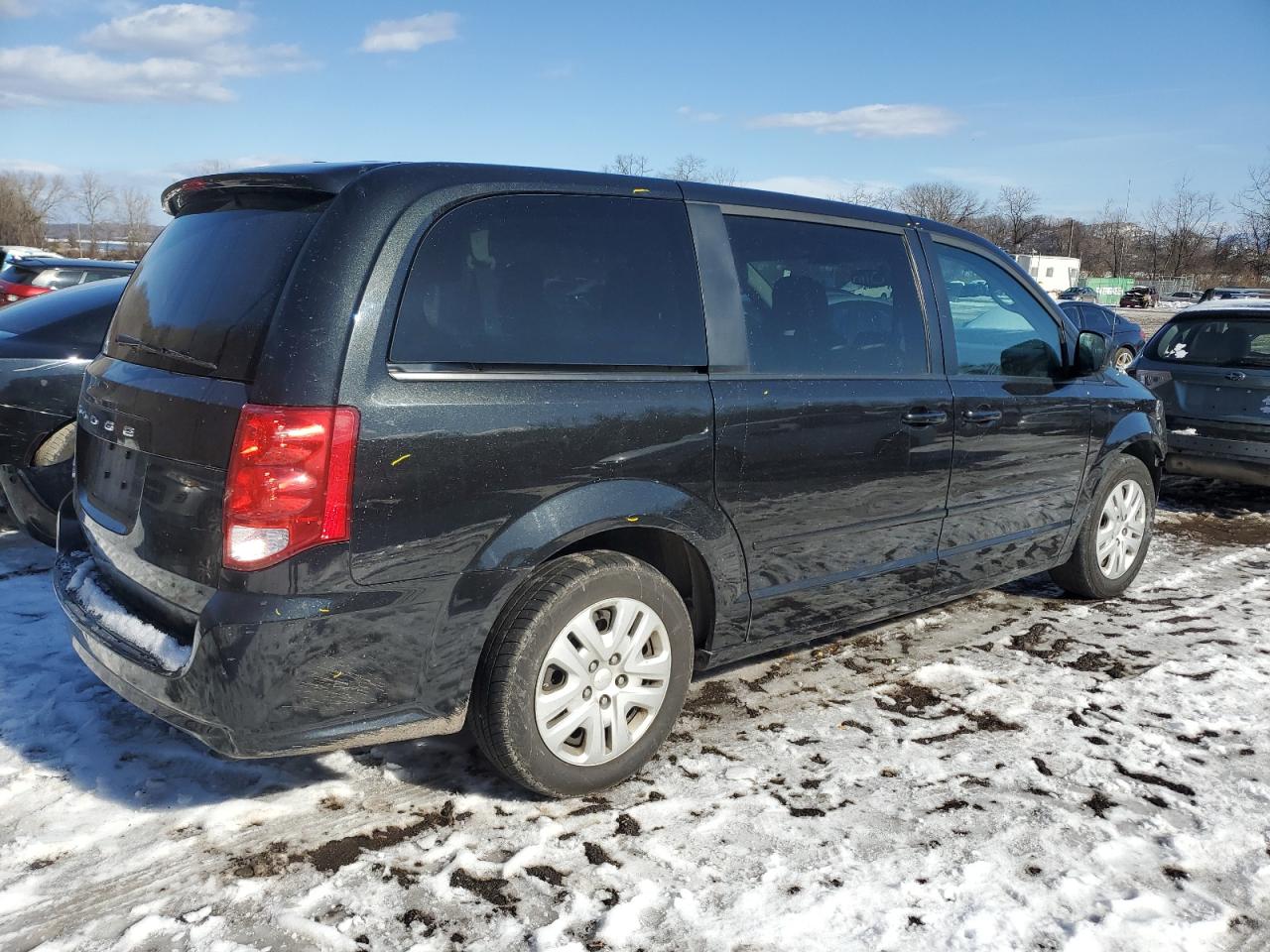 2017 Dodge Caravan - Image 3