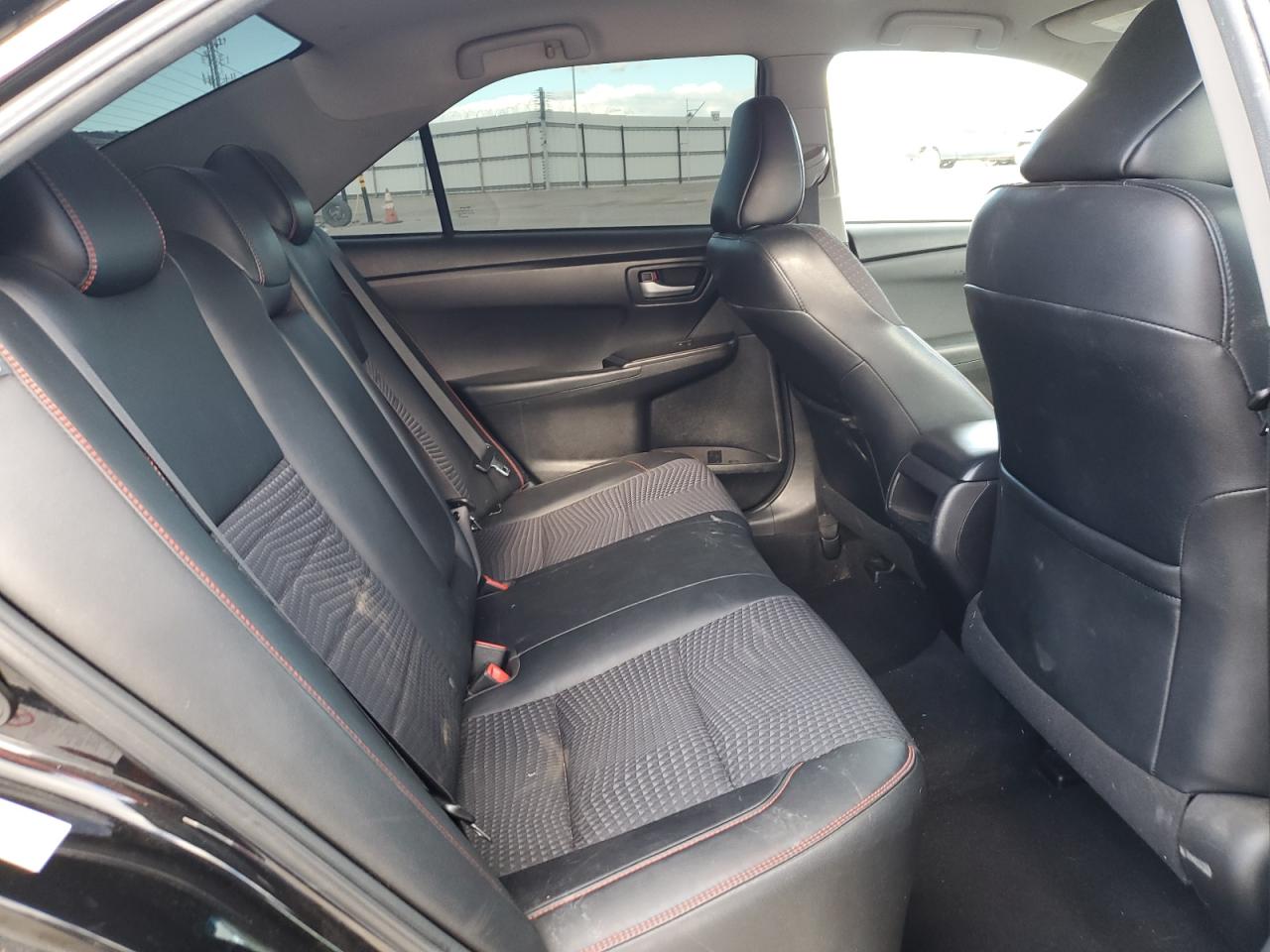 2015 Toyota Camry - Image 10