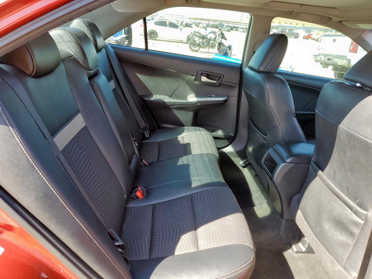 2013 Toyota Camry - Image 10
