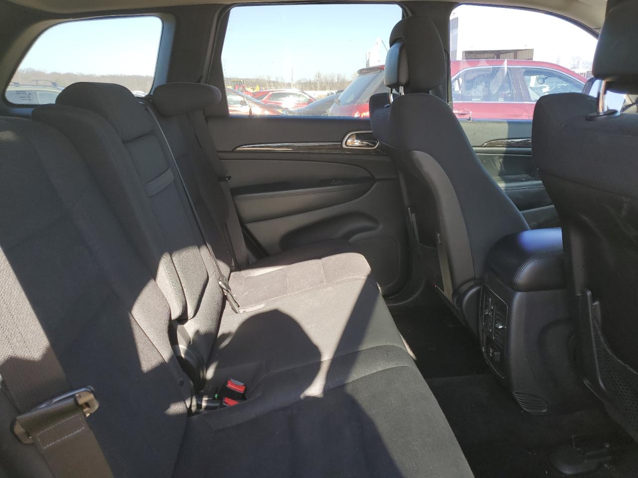 2011 Jeep Grand Cherokee - Image 11