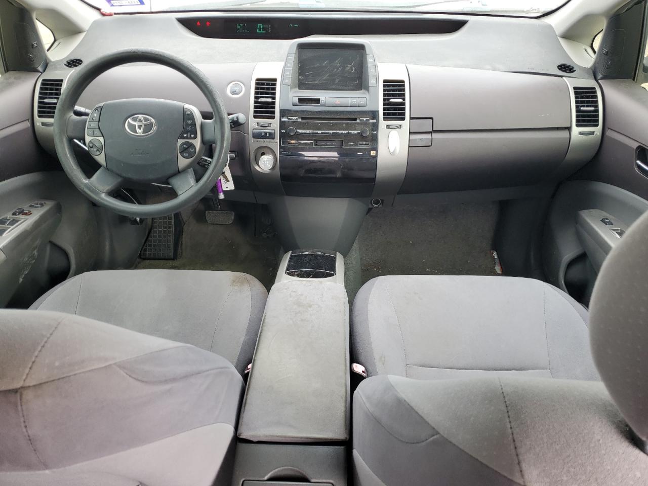 2004 Toyota Prius - Image 8