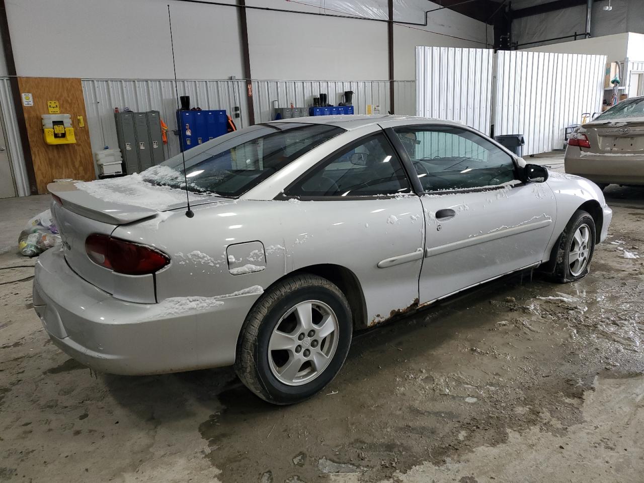 2001 Chevrolet Cavalier - Image 3