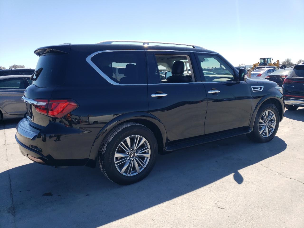 2020 Infiniti QX80 - Image 3