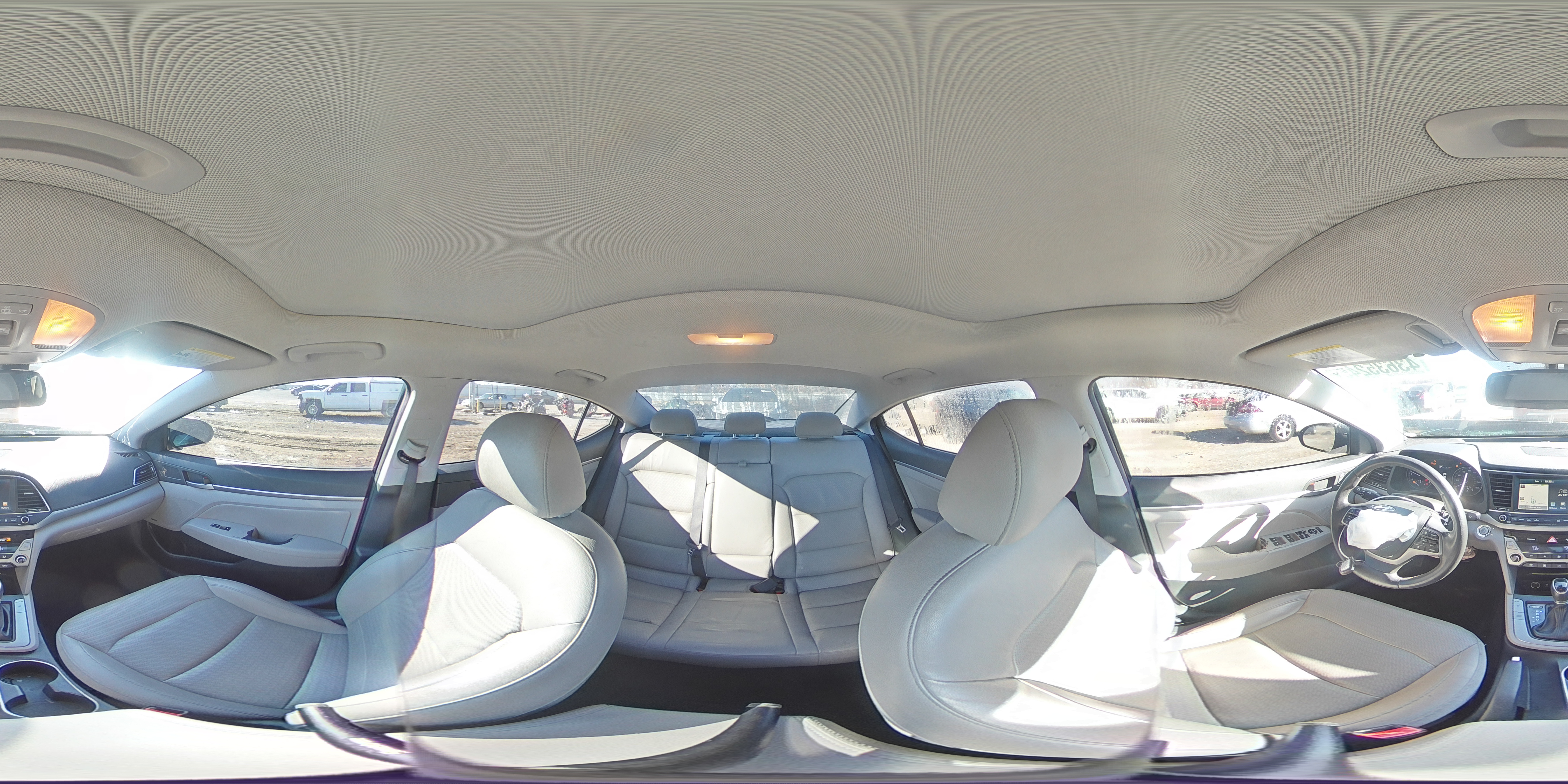 2017 Hyundai Elantra - Image 12