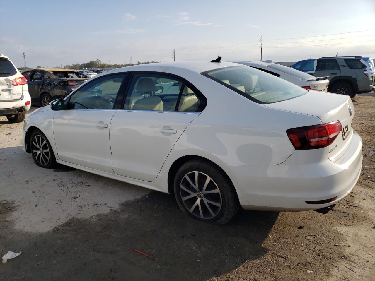 2017 Volkswagen Jetta - Image 2