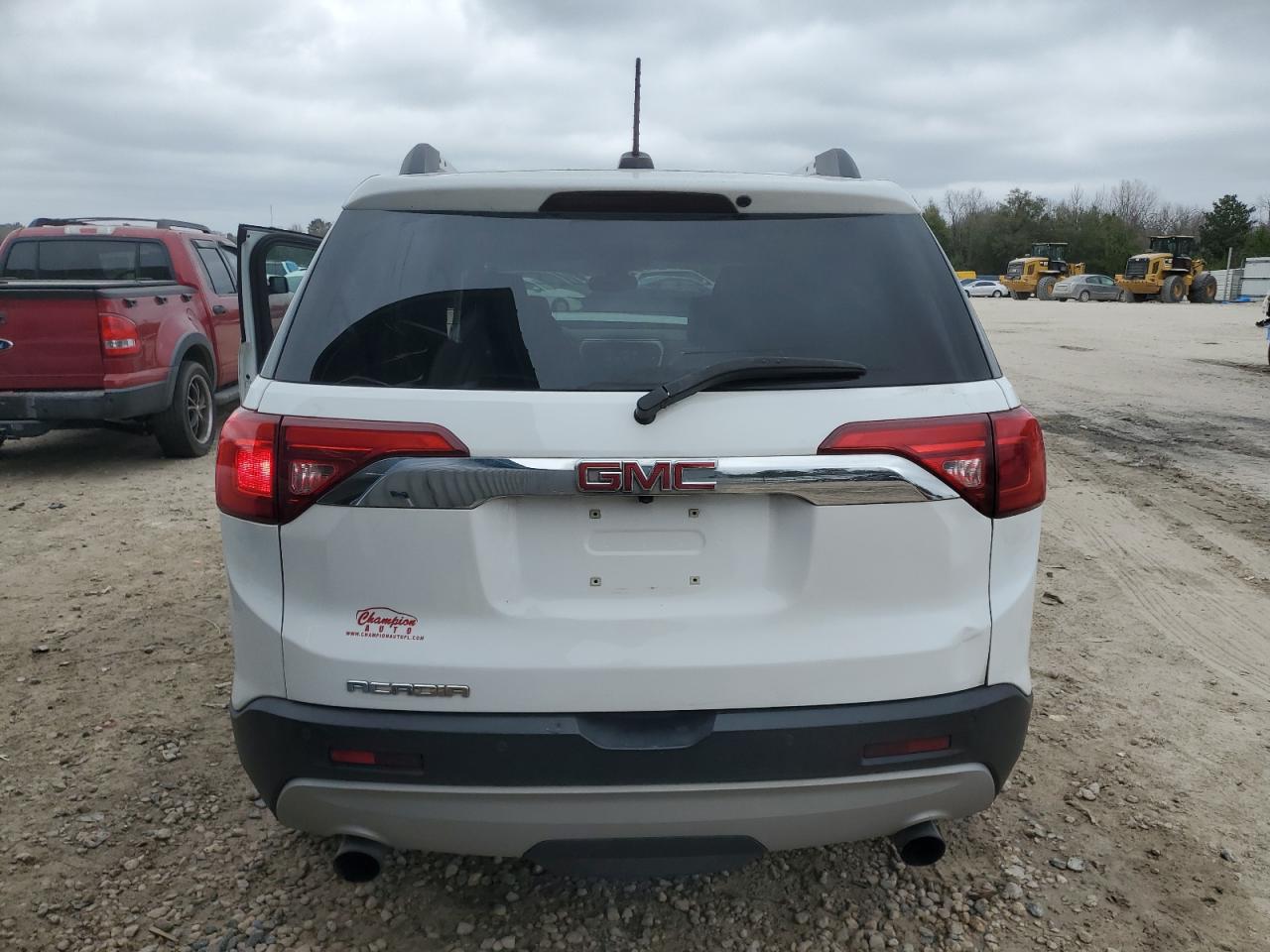 2017 GMC Acadia - Image 6