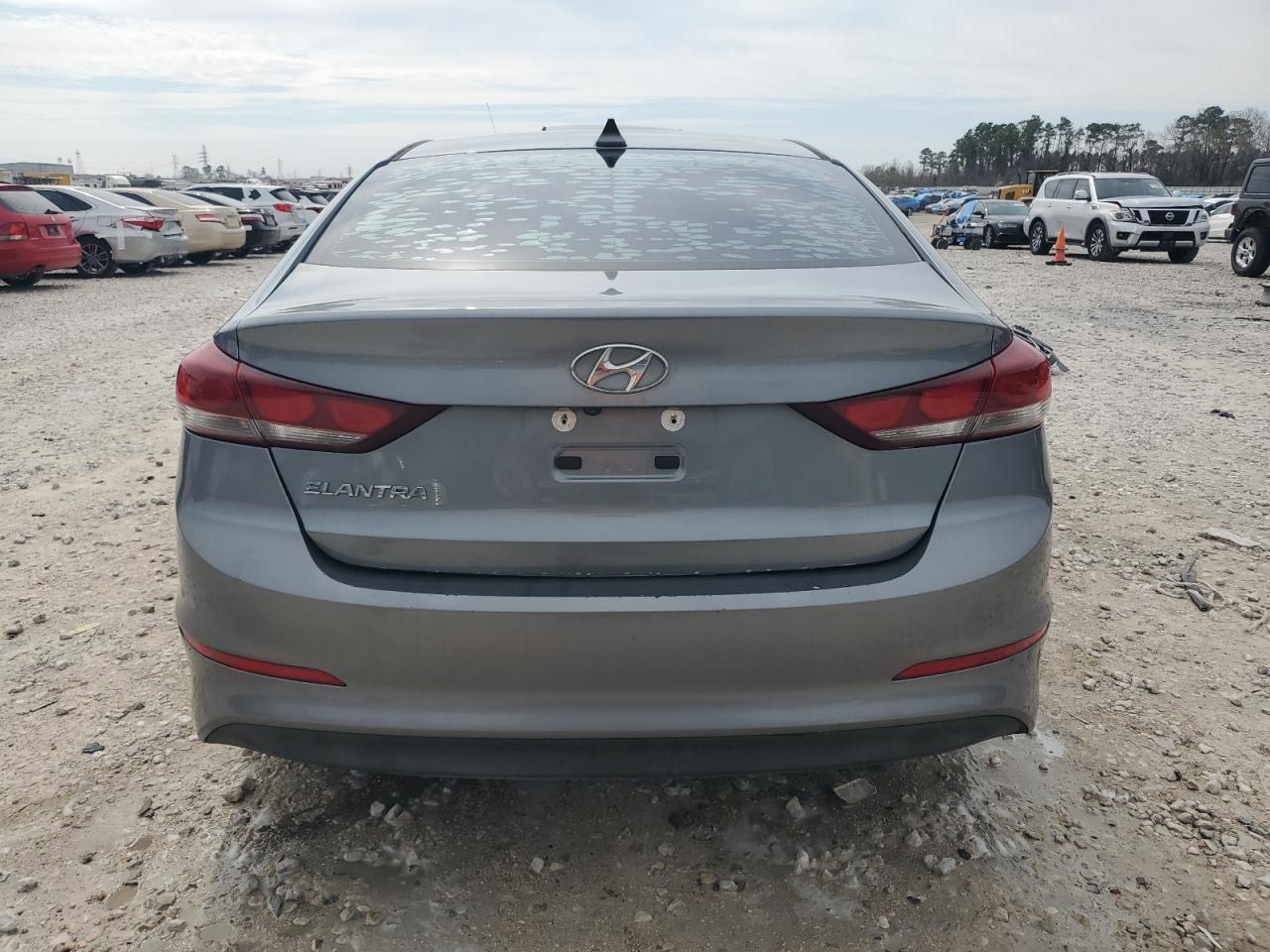 2018 Hyundai Elantra - Image 6