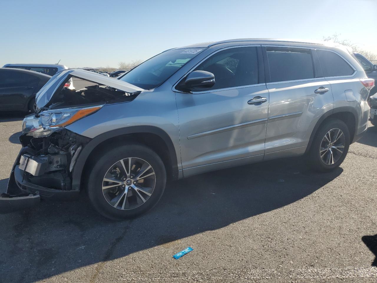 2016 Toyota Highlander - Image 1