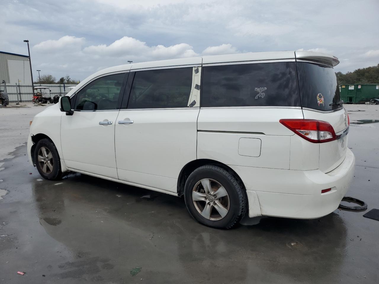 2015 Nissan Quest - Image 2