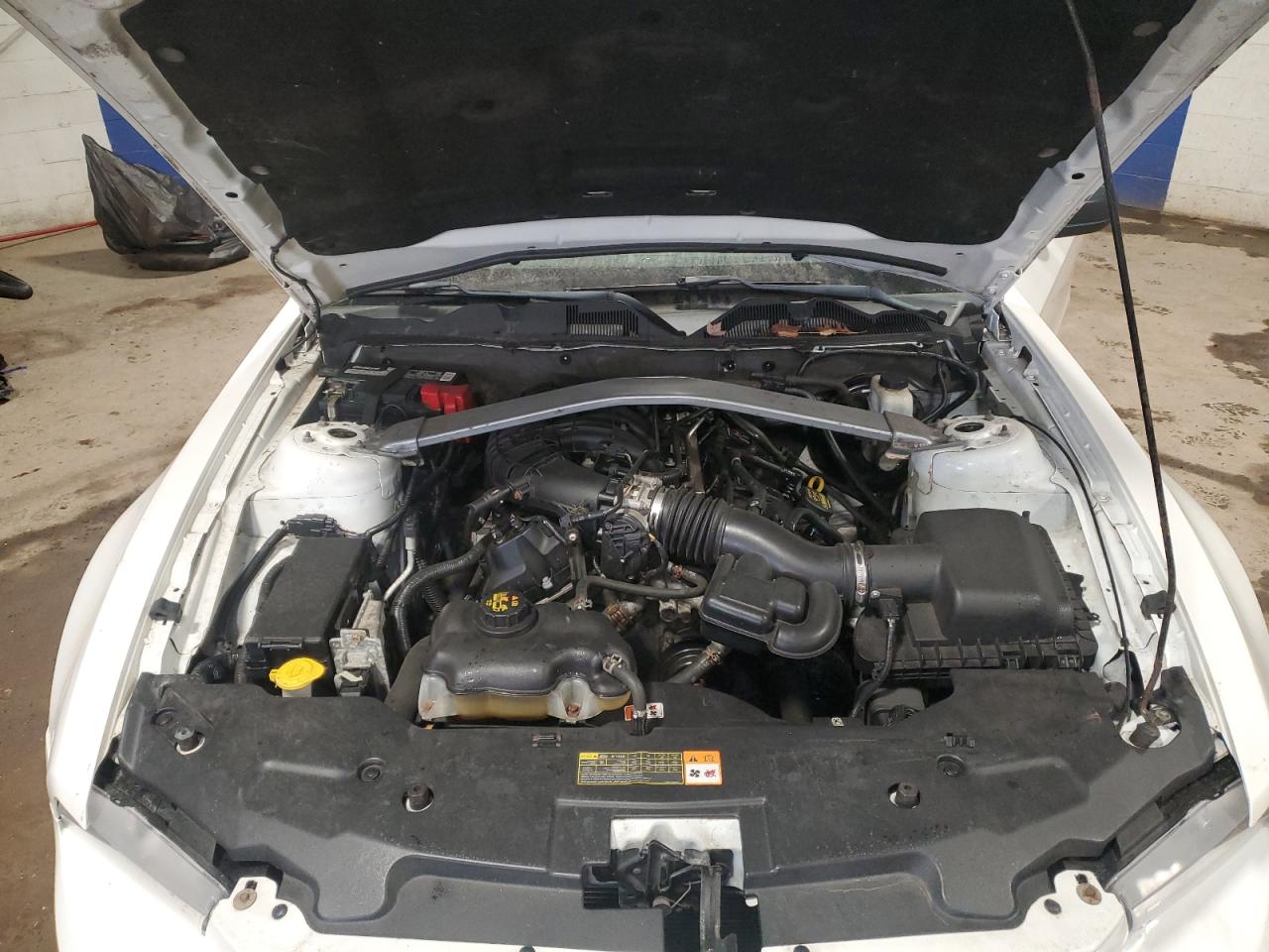 2012 Ford Mustang - Image 11