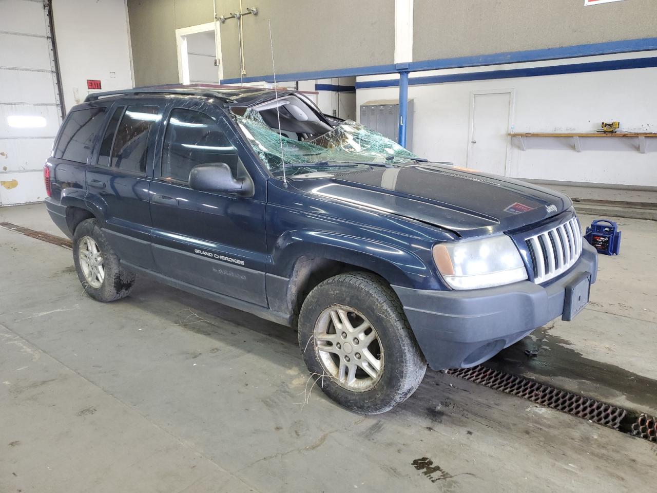 2004 Jeep Grand Cherokee - Image 4