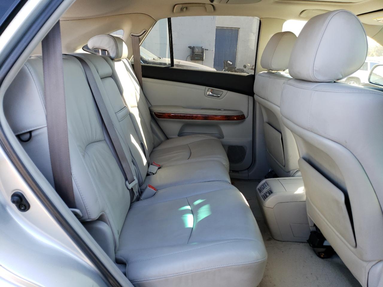 2007 Lexus RX - Image 11
