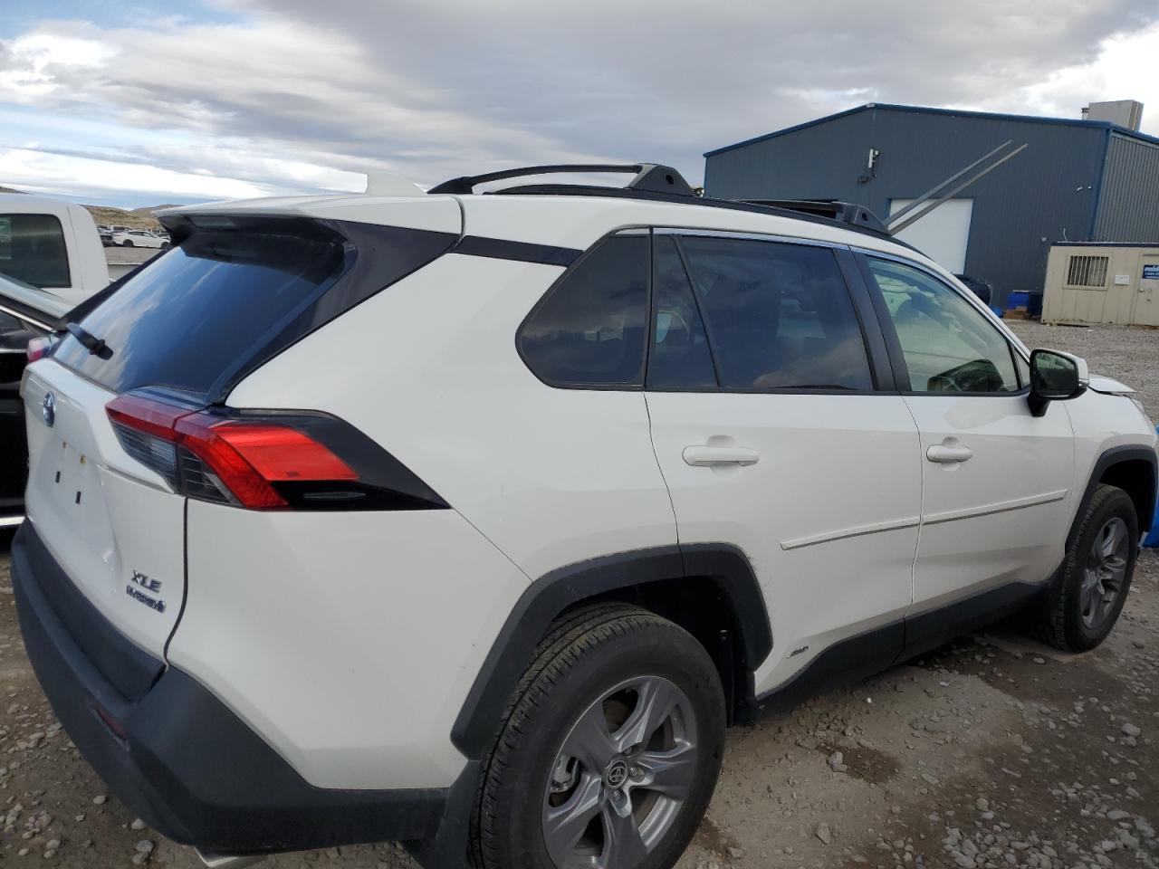2024 Toyota RAV 4 - Image 3