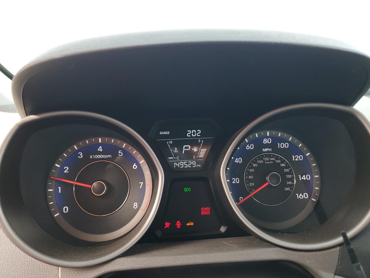 2015 Hyundai Elantra - Image 9