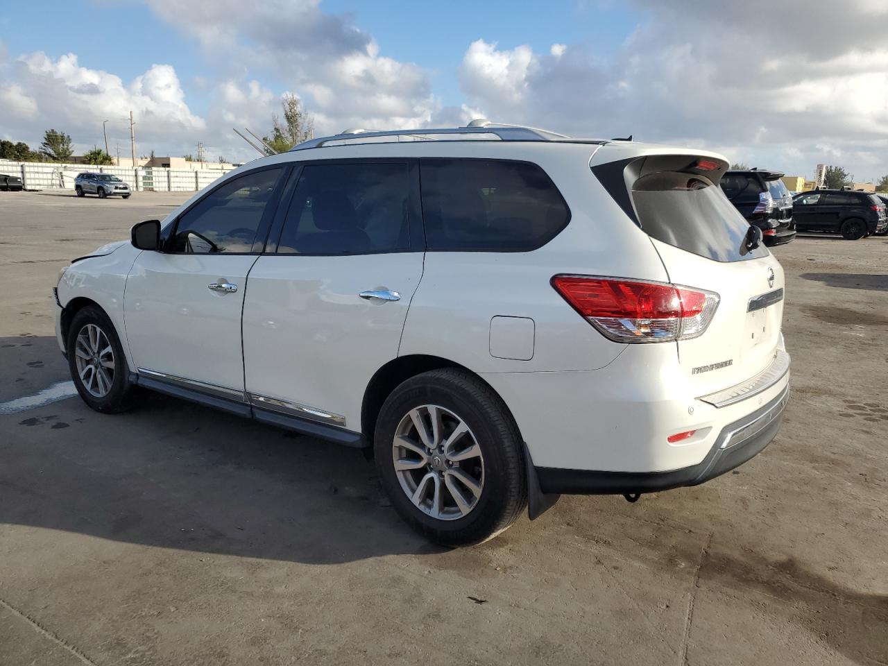 5N1AR2MN0GC611016 NISSAN PATHFINDER 2016