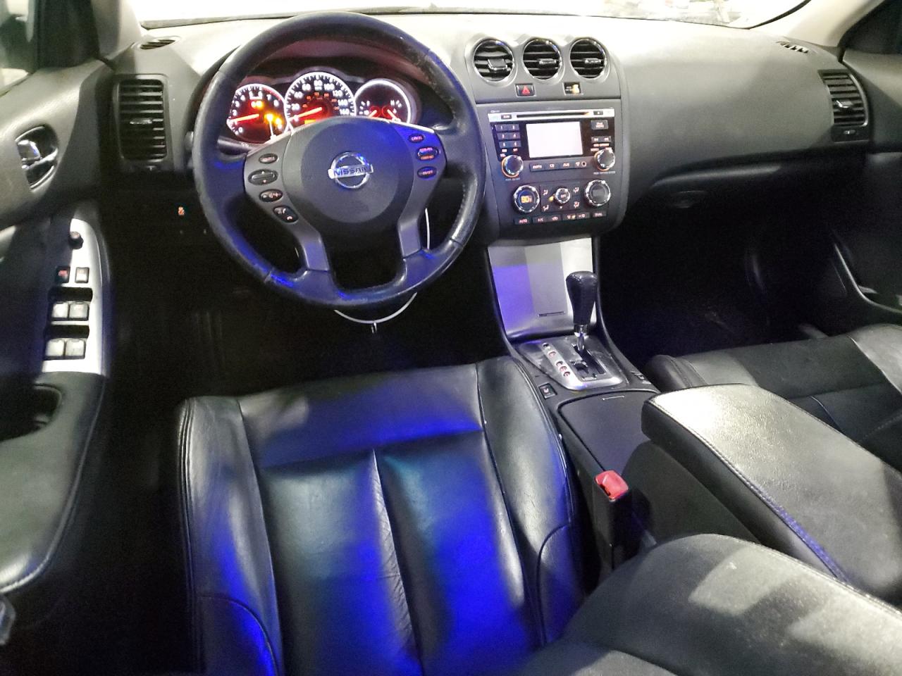 2011 Nissan Altima - Image 8