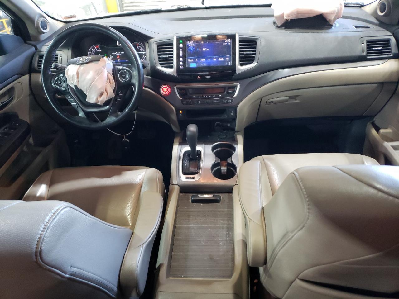 2016 Honda Pilot - Image 8