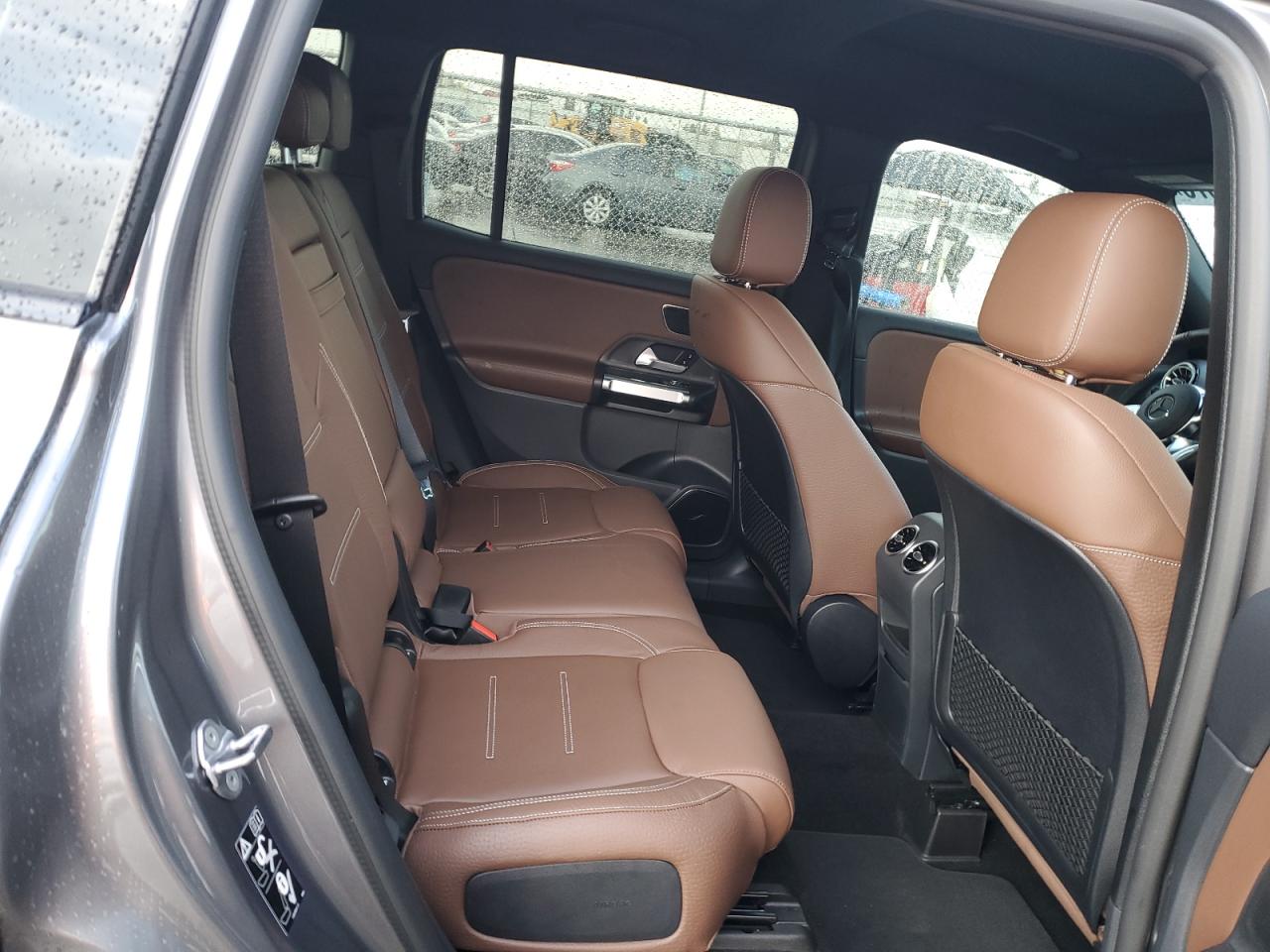 2023 Mercedes-Benz GLB - Image 11