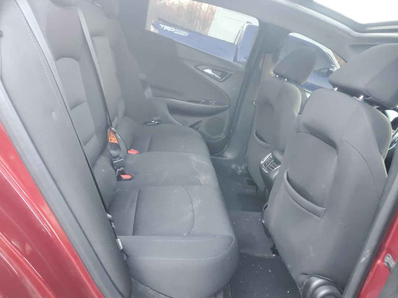 1G1ZD5ST5JF195715 CHEVROLET MALIBU 2018