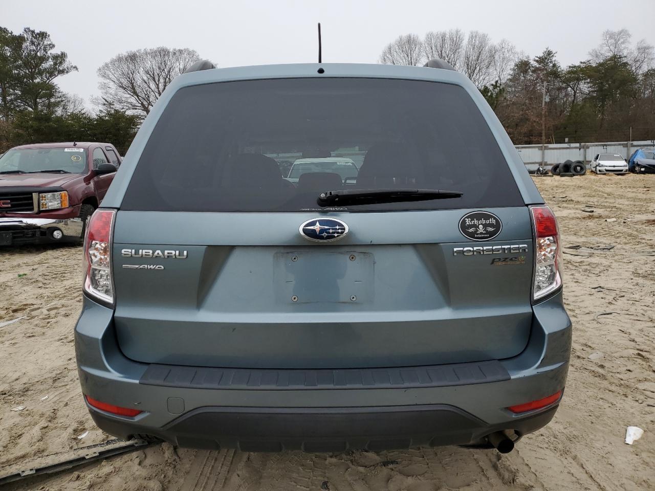 2010 Subaru Forester - Image 6