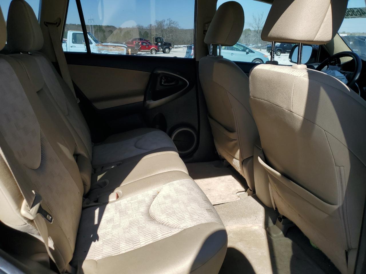 2011 Toyota RAV 4 - Image 11