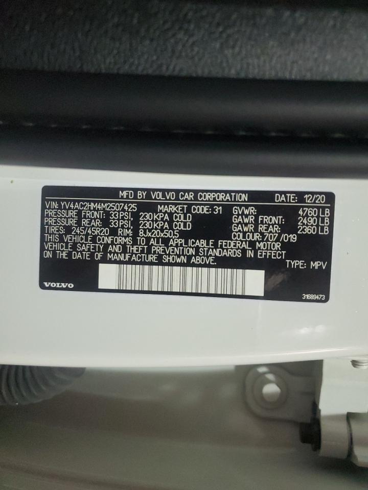 2021 Volvo XC40 - Image 13