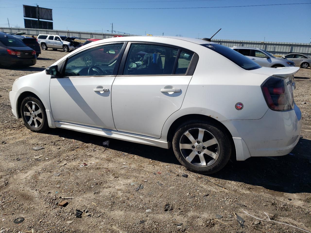 2012 Nissan Sentra - Image 2