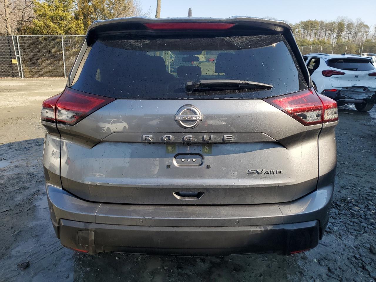 2024 Nissan Rogue - Image 6