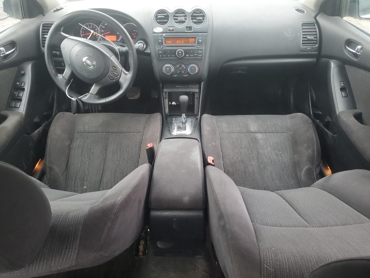 2012 Nissan Altima - Image 8