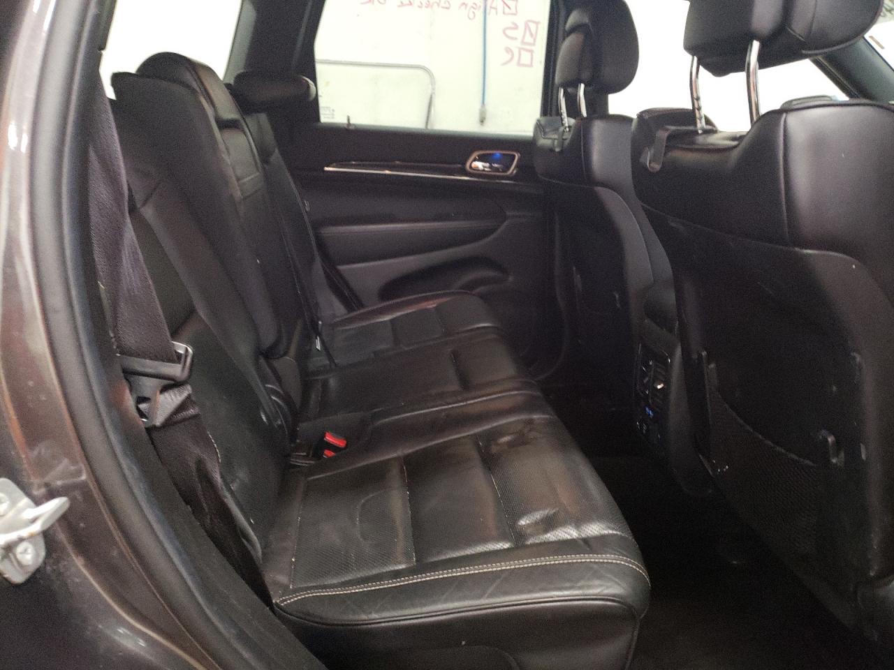 2014 Jeep Grand Cherokee - Image 10