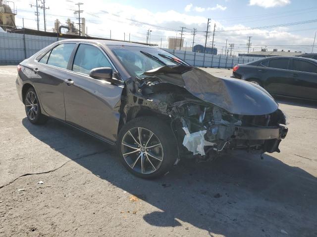 Sedans TOYOTA CAMRY 2015 Szary
