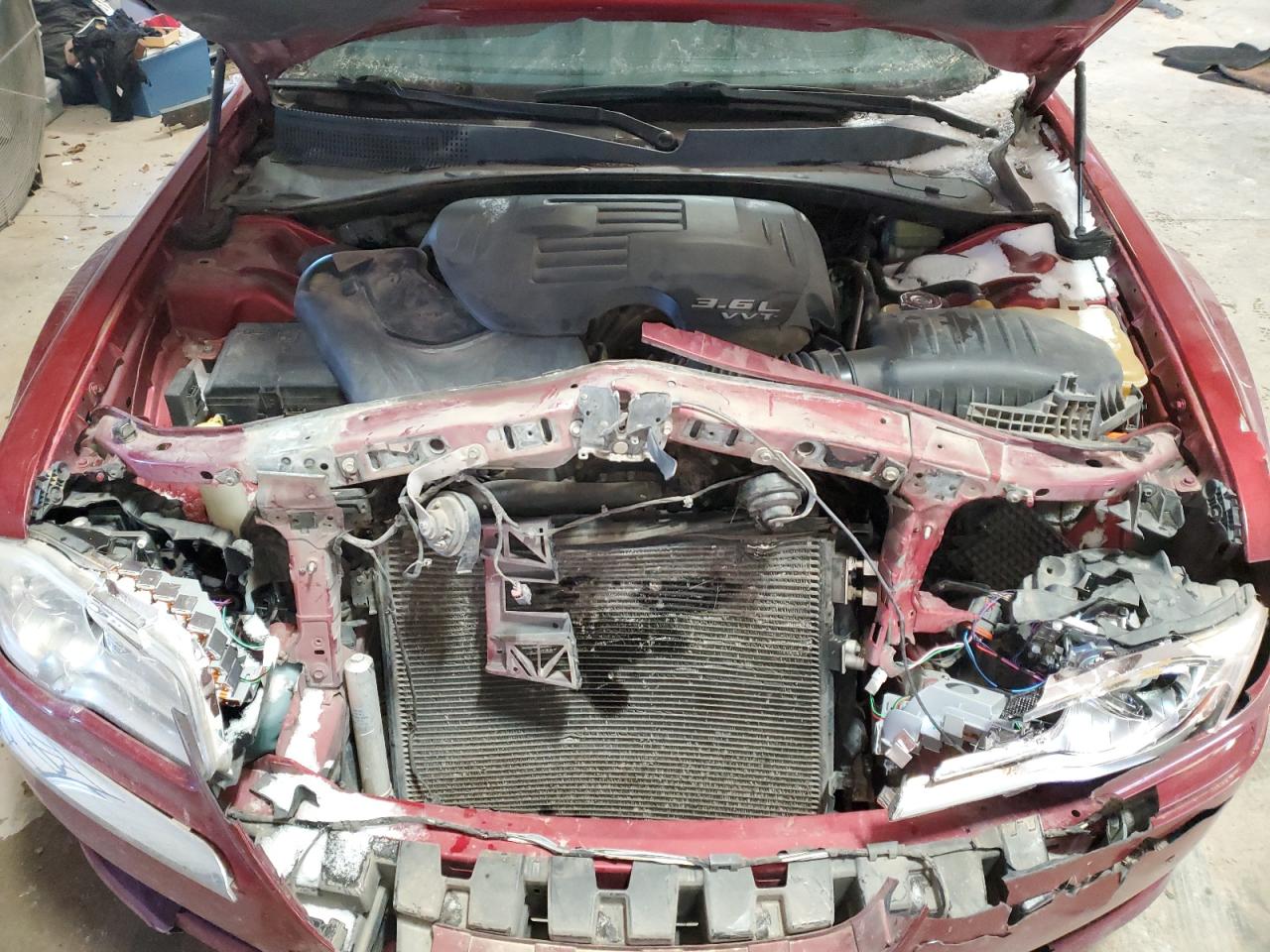 2013 Chrysler 300 - Image 13