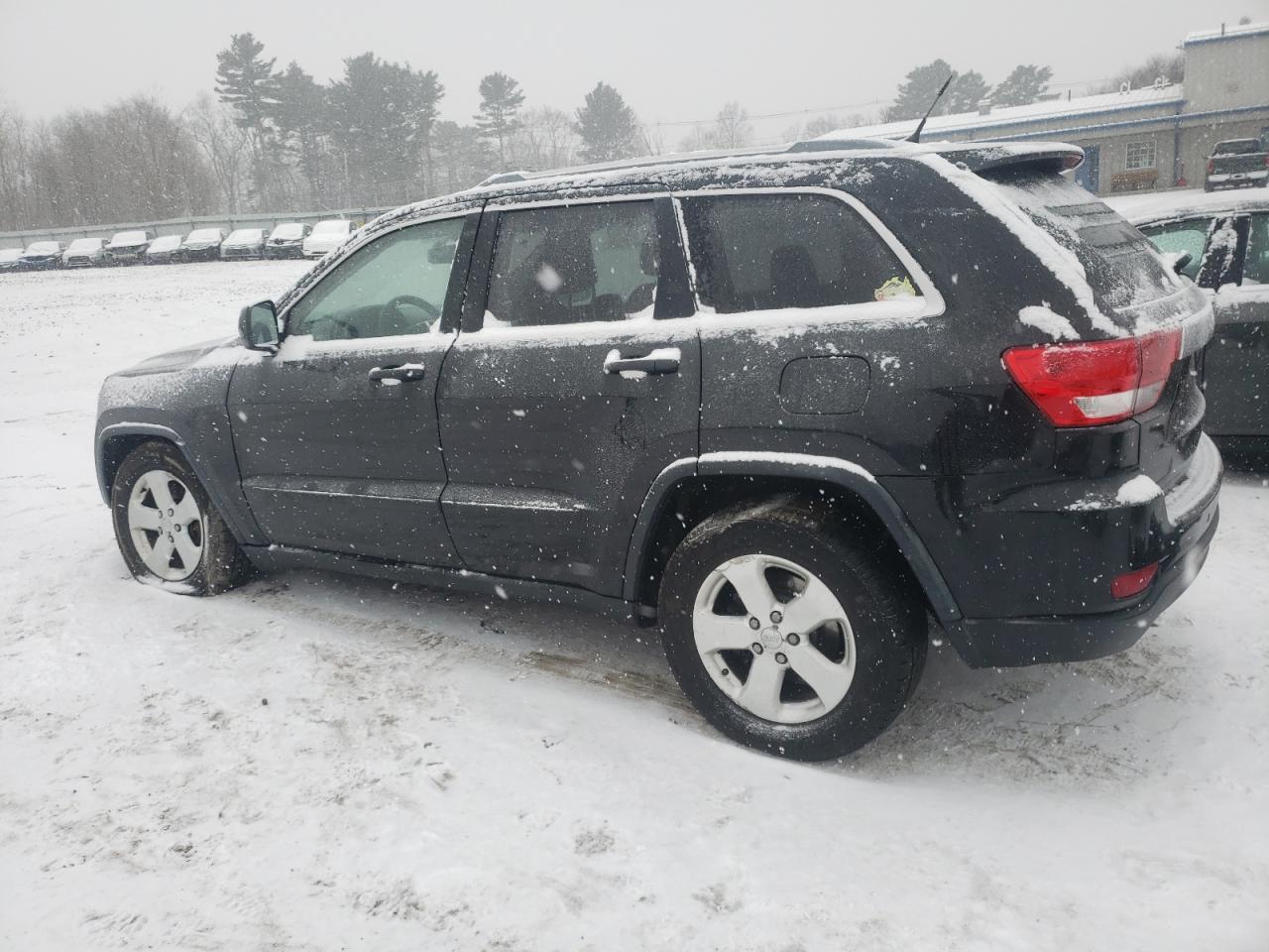 2012 Jeep Grand Cherokee - Image 2