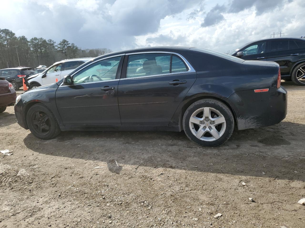 2012 Chevrolet Malibu - Image 2