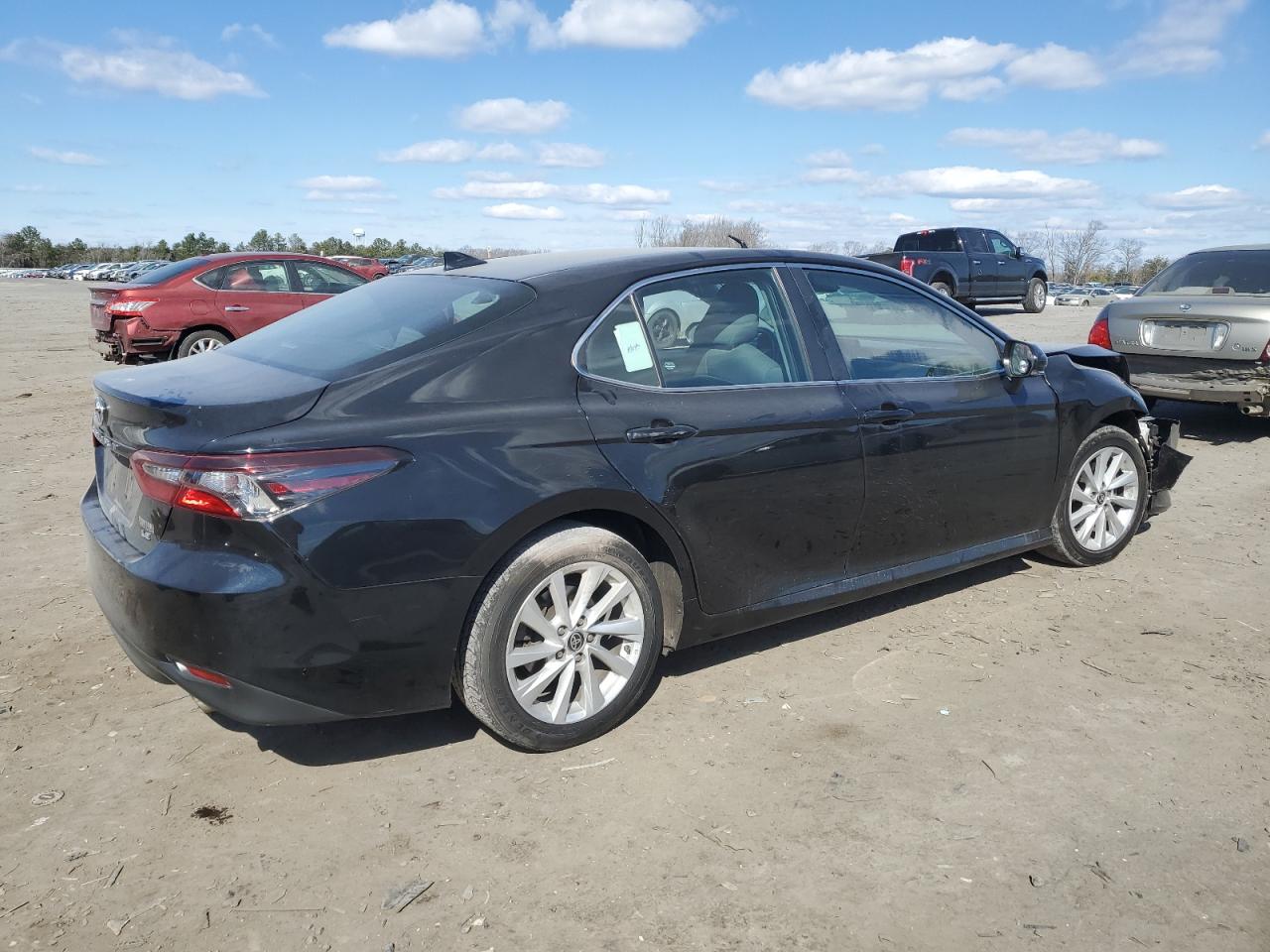 2021 Toyota Camry - Image 3