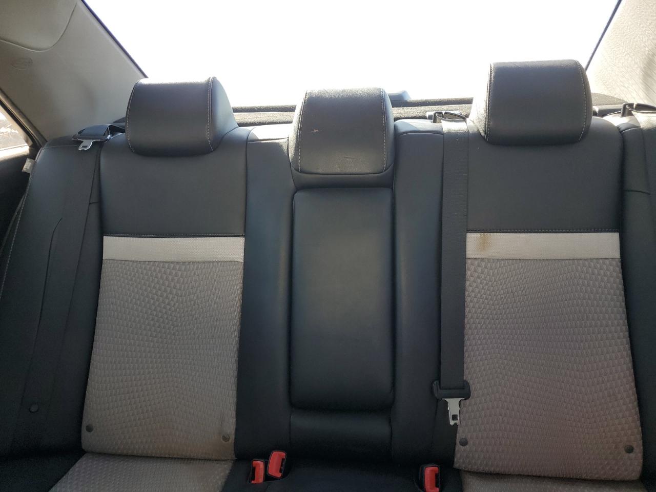 2014 Toyota Camry - Image 10