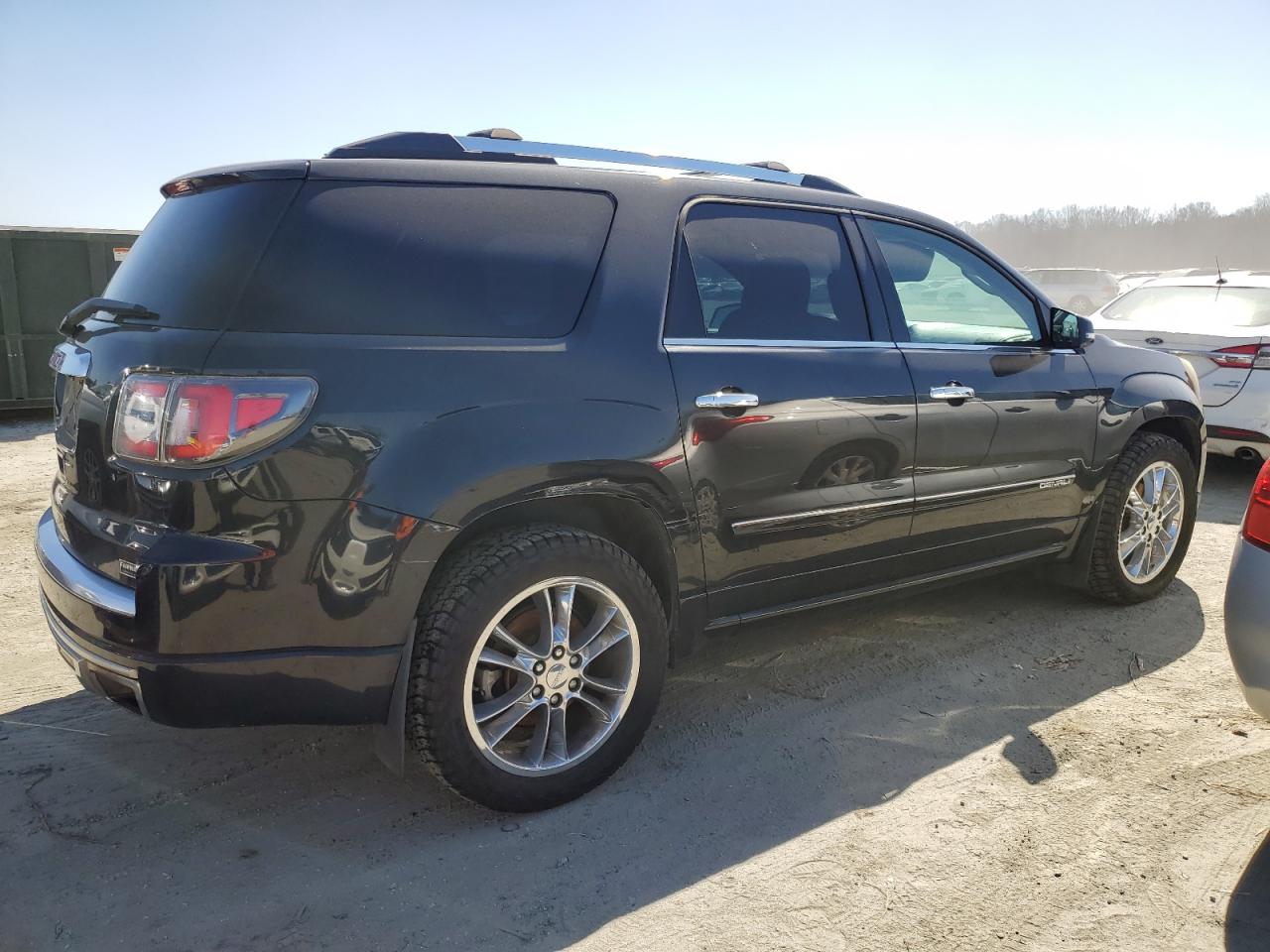2013 GMC Acadia - Image 3