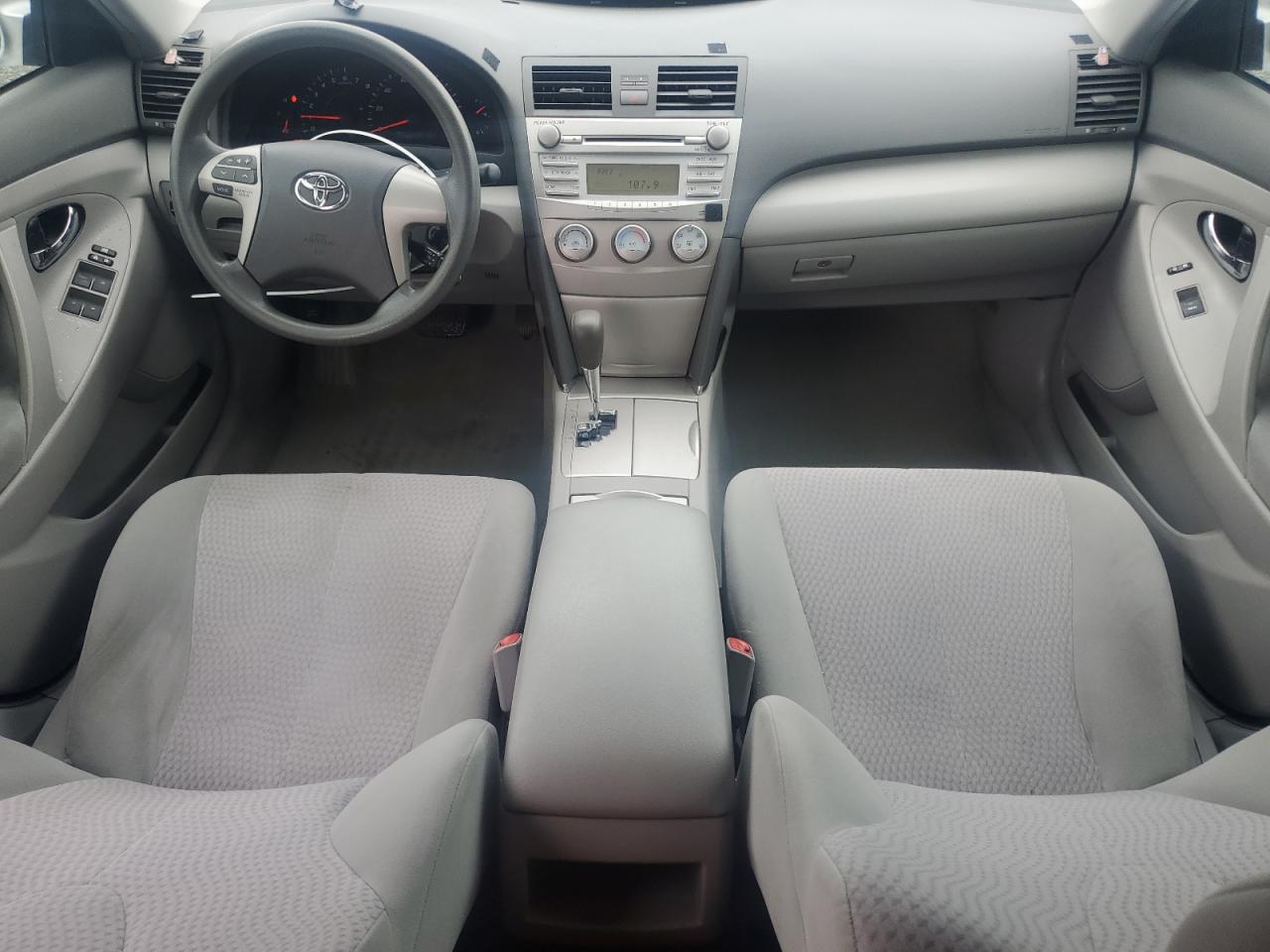 2011 Toyota Camry - Image 8
