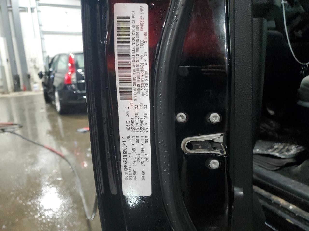 2014 RAM 1500 - Image 13