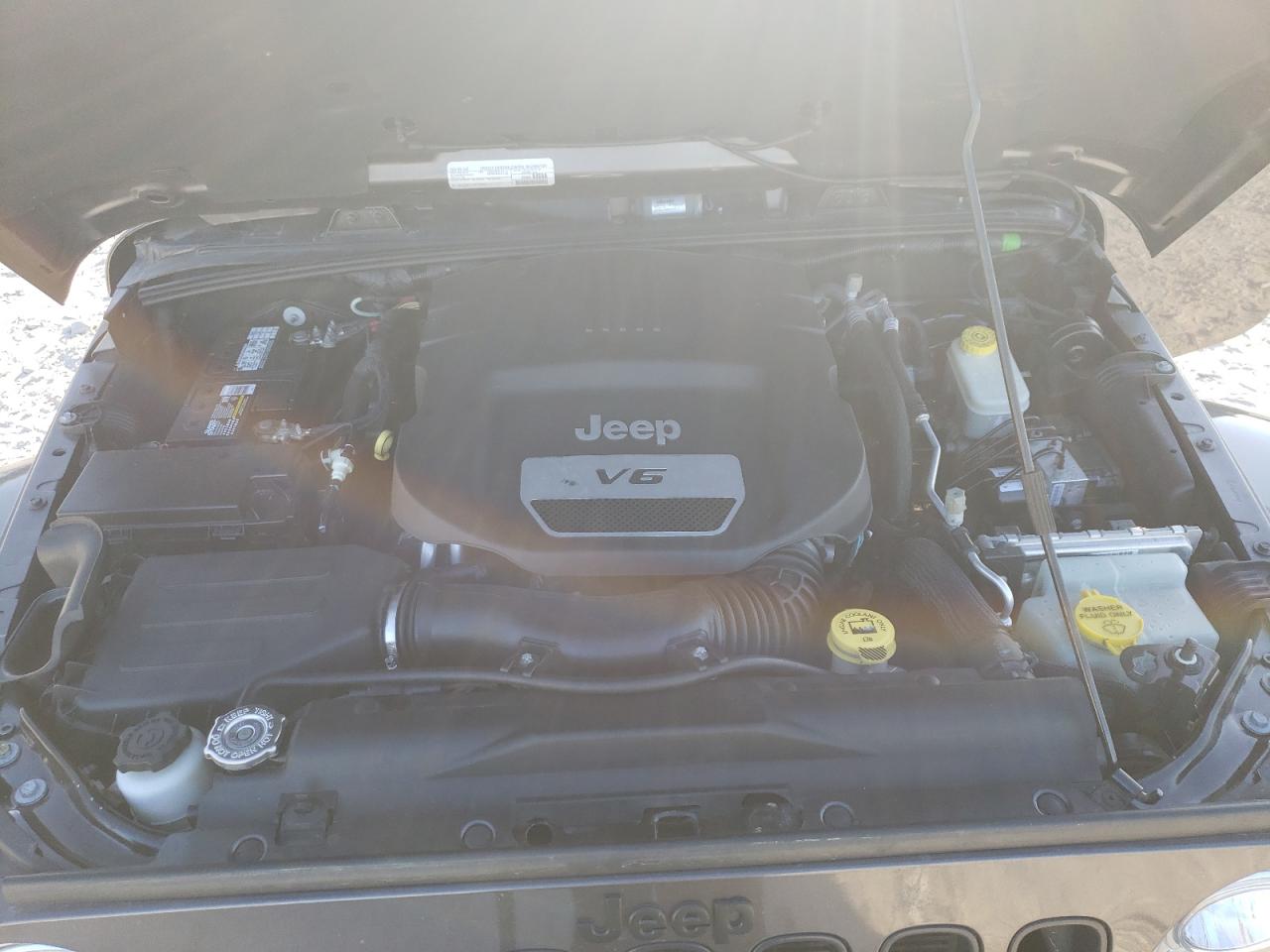 2017 Jeep Wrangler - Image 12