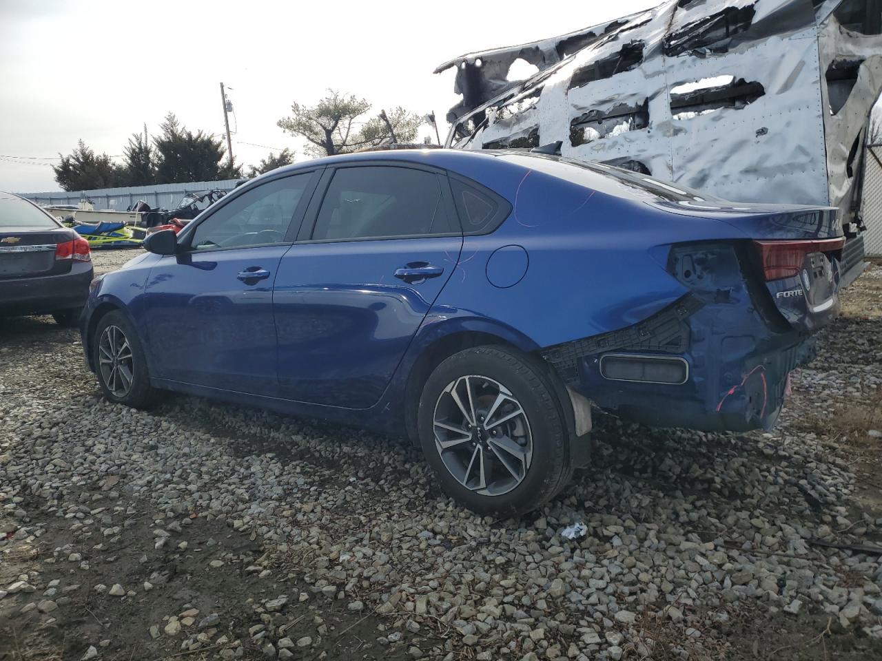2022 Kia Forte - Image 2