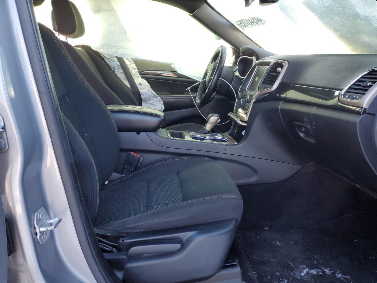 2017 Jeep Grand Cherokee - Image 7