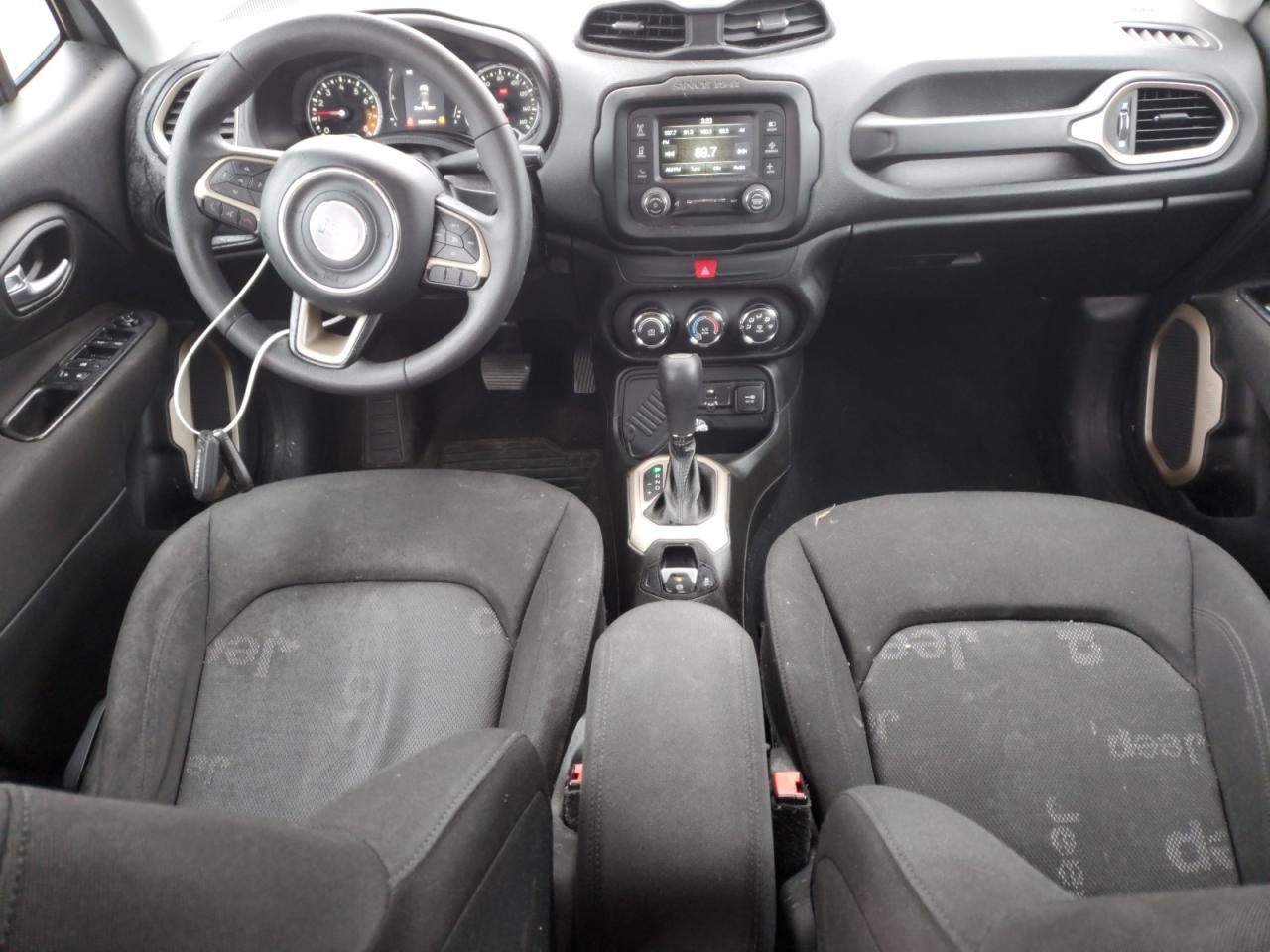 2016 Jeep Renegade - Image 8