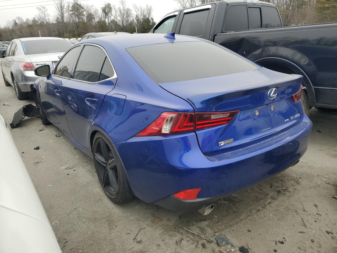 2016 Lexus IS - Image 2