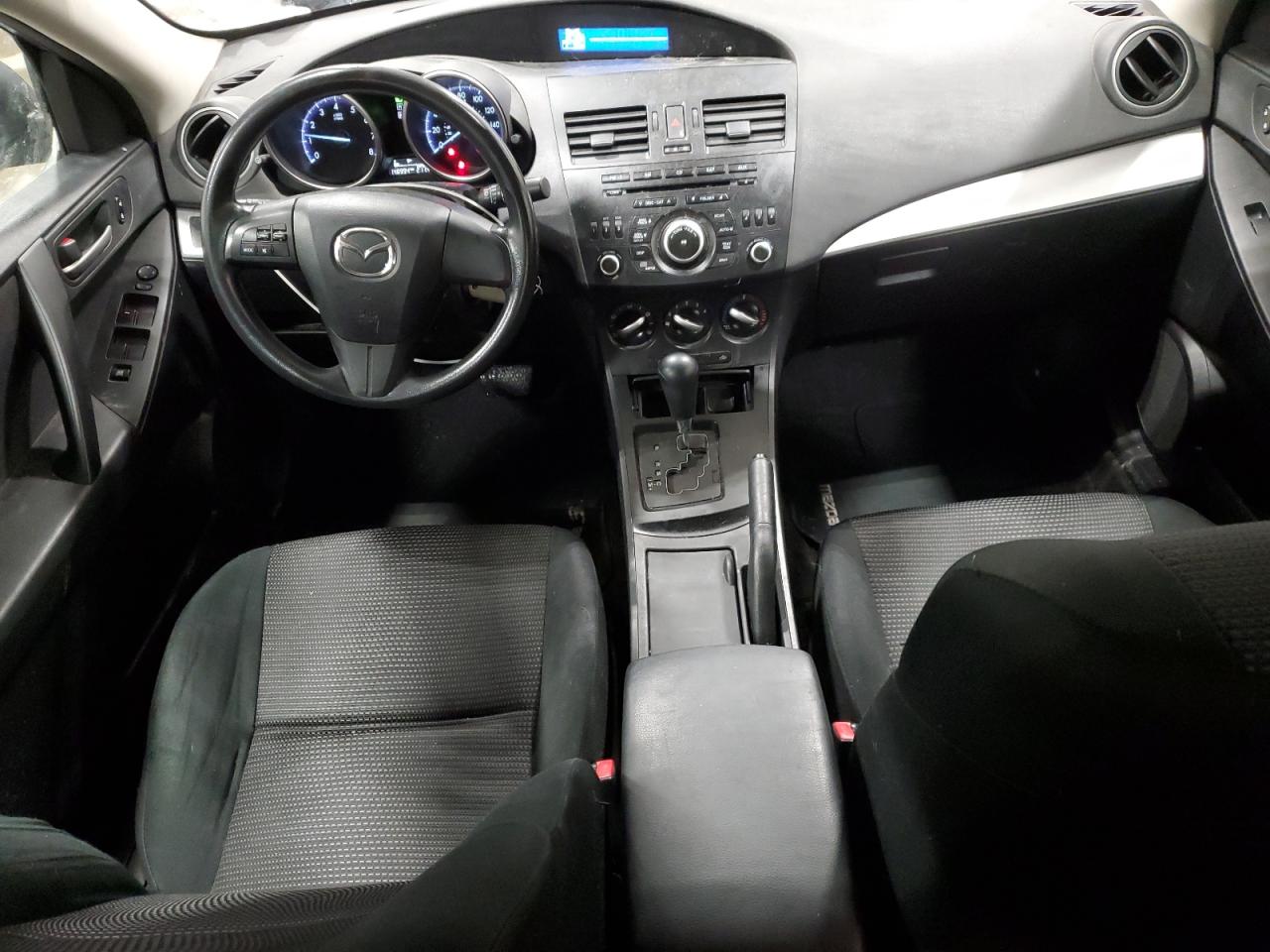 2013 Mazda 3 - Image 8